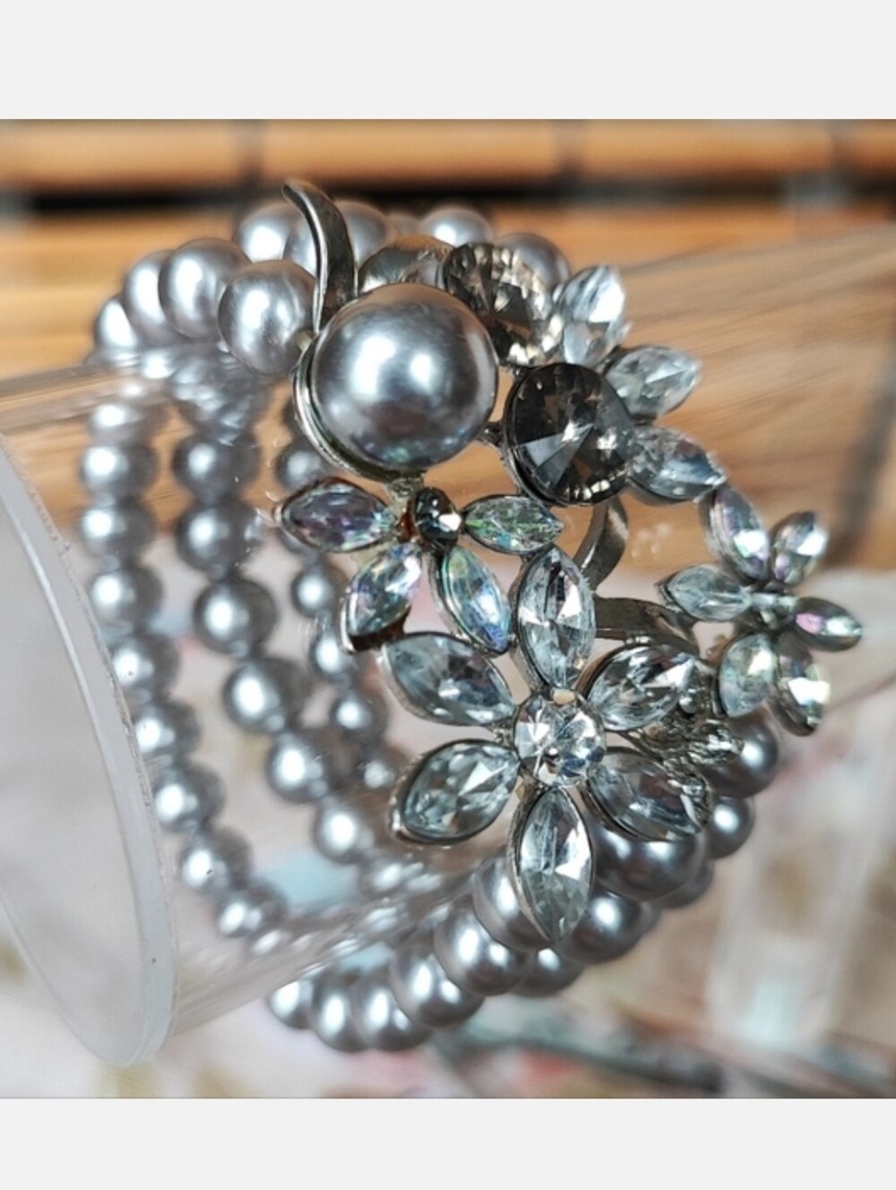 Gray Faux Pearl Marquis Rhinestone Rivoli Aurora Borealis Stretch Bracelet NEW